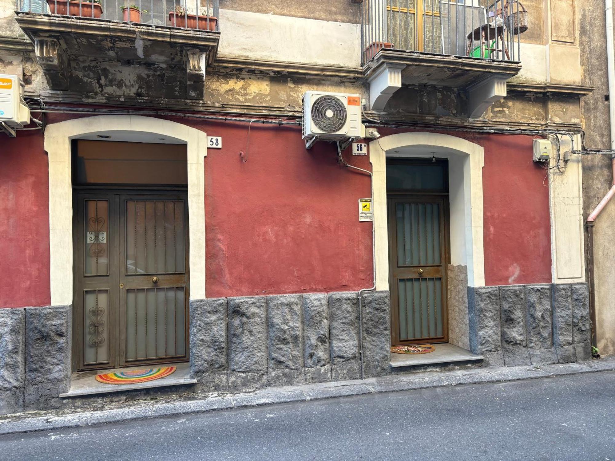 Da Marieddu Appartamento Indipendente In Centro Citta Катания Экстерьер фото